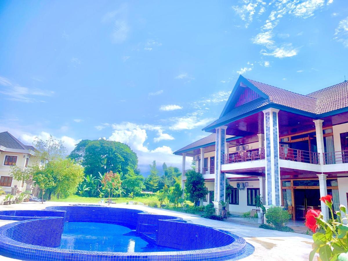 Garden Resort Vang Vieng Exterior photo